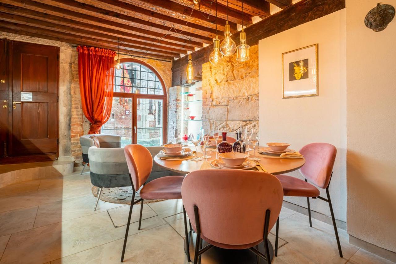 Casa Manina Sul Ponte - Your Private Canal View 베니스 외부 사진