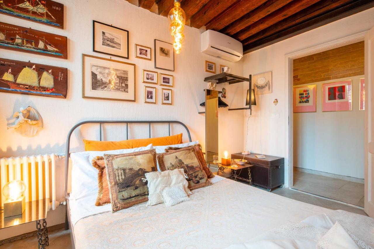 Casa Manina Sul Ponte - Your Private Canal View 베니스 외부 사진