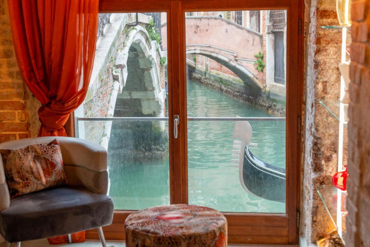 Casa Manina Sul Ponte - Your Private Canal View 베니스 외부 사진