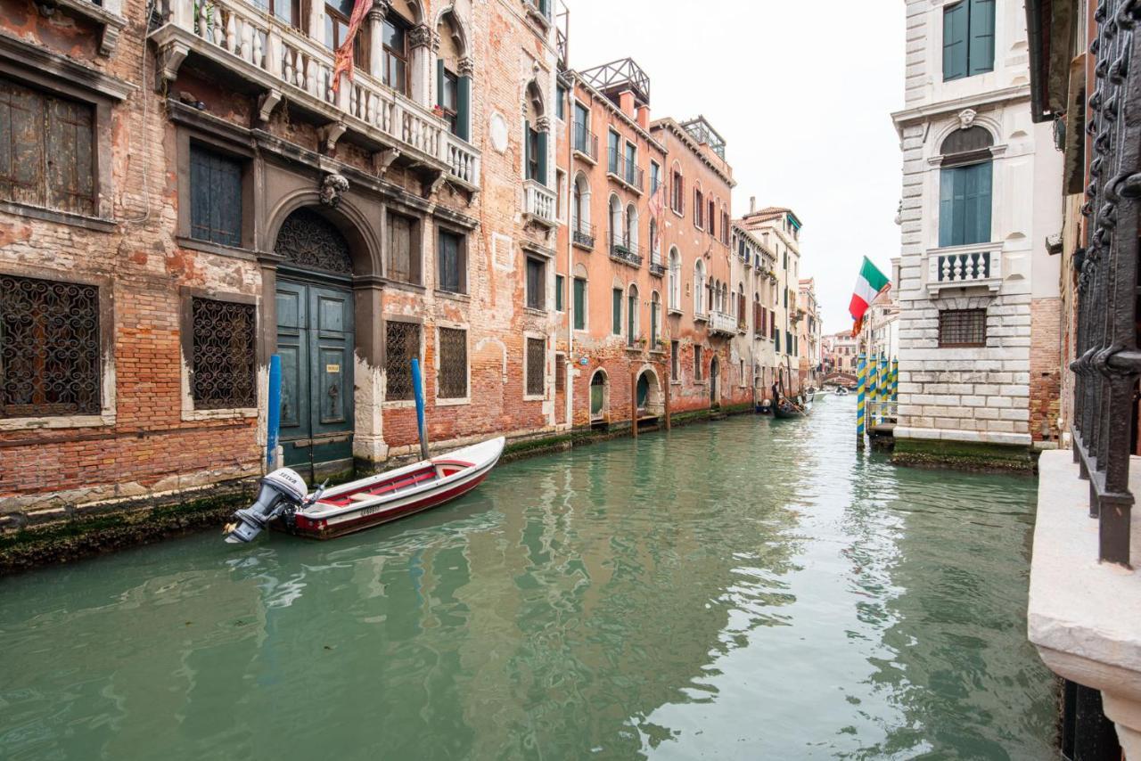Casa Manina Sul Ponte - Your Private Canal View 베니스 외부 사진